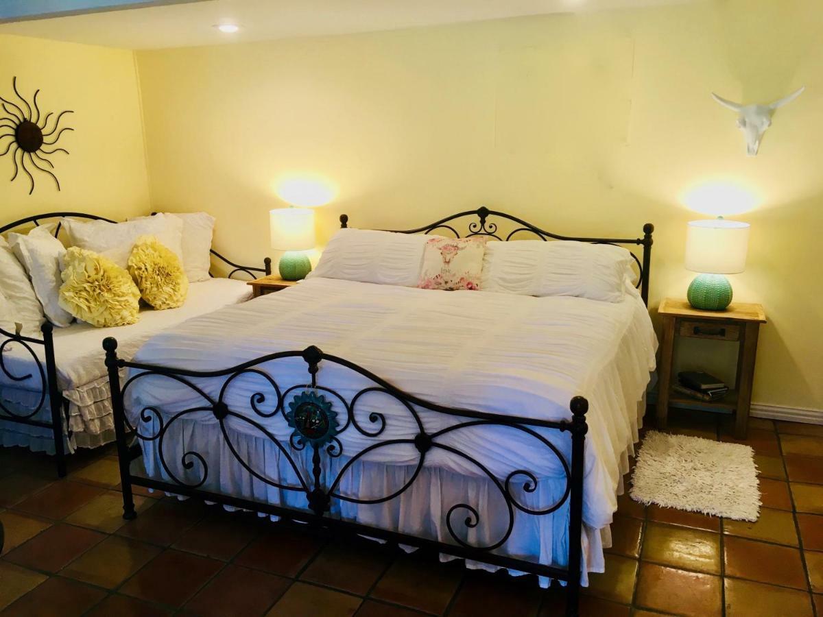 Casa Del Sol Bed And Breakfast Лейквей Екстер'єр фото